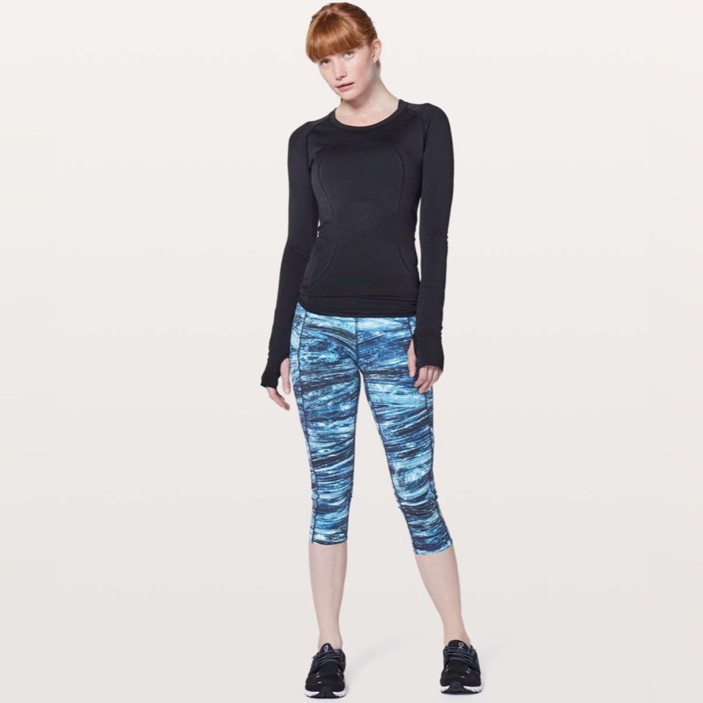 Lululemon Fast and Free Crop II *Nulux in Shorelines Multi Blue - Size 6